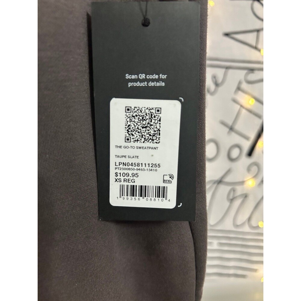 Grey Fabletics Sweatpants - Picture 3 of 4